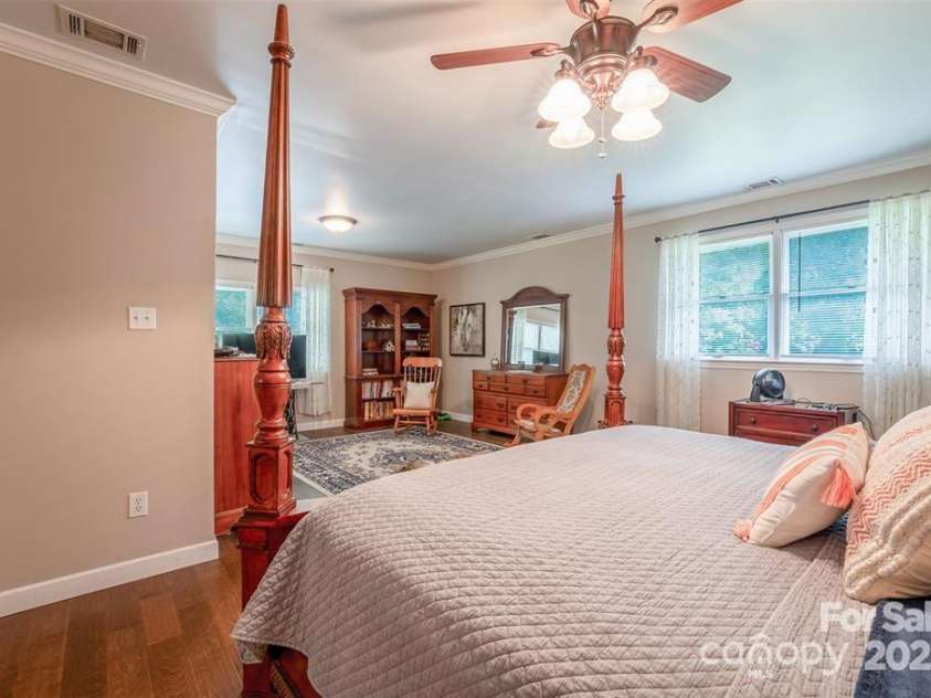 4805 Nesbit Road, Monroe, NC 28112.  MLS# CAR4254388, YatesRealty ID 13650. Tons of natural light in every room creates a fresh renewed feeling each morning