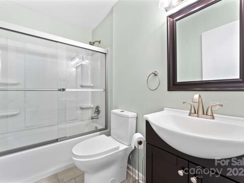 2615 Toddville Road, Charlotte, NC 28214.  MLS# CAR4245031, YatesRealty ID 13651. Hall bathroom