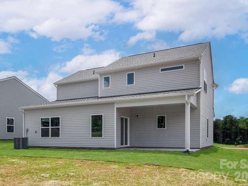 3613 Narrow Lane, Charlotte, NC 28215.  MLS# CAR4345695, YatesRealty ID 13652. 