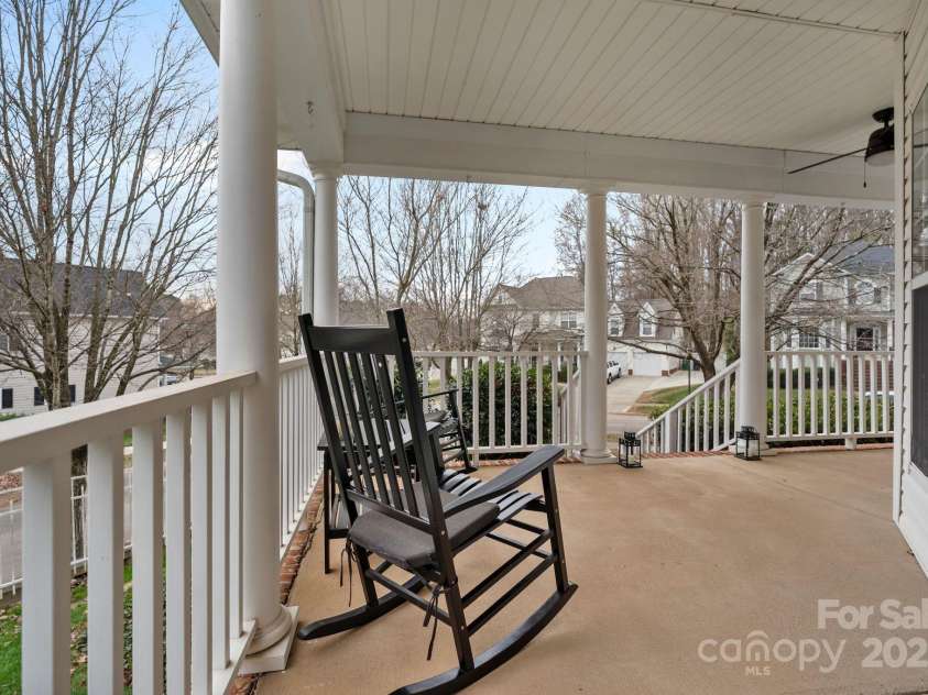 19302 Ruffner Drive, Cornelius, NC 28031.  MLS# CAR4330909, YatesRealty ID 13653. 