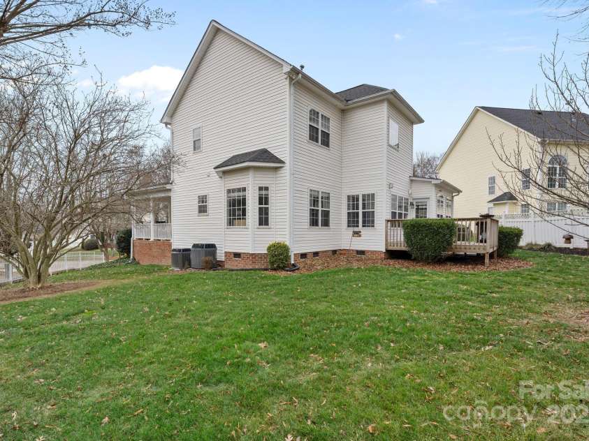 19302 Ruffner Drive, Cornelius, NC 28031.  MLS# CAR4330909, YatesRealty ID 13653. 