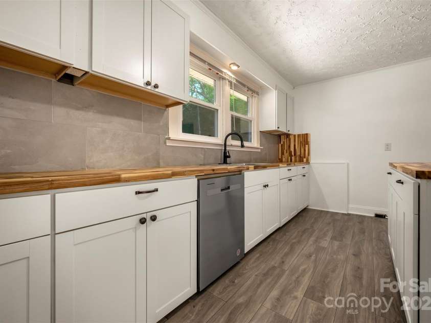 222 Textile Avenue, Spindale, NC 28160.  MLS# CAR4254237, YatesRealty ID 13654. 