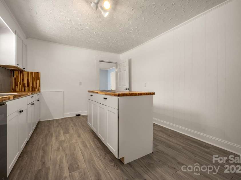 222 Textile Avenue, Spindale, NC 28160.  MLS# CAR4254237, YatesRealty ID 13654. 