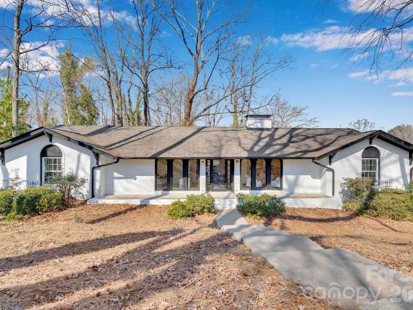 3200 Highview Road, Charlotte, NC 28210.  MLS# CAR4344986, YatesRealty ID 13654. Front Exterior 