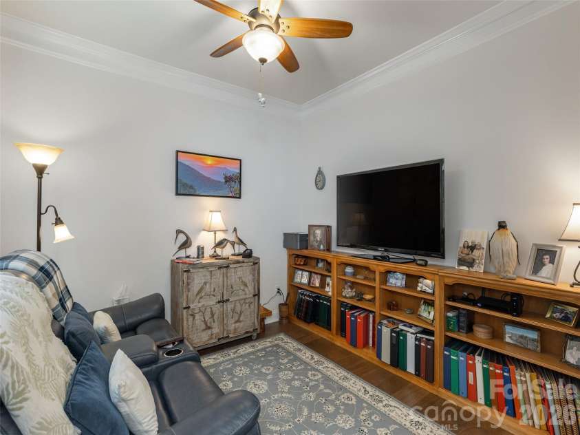 748 Summerfield Place, Flat Rock, NC 28731.  MLS# CAR4356758, YatesRealty ID 13657. 