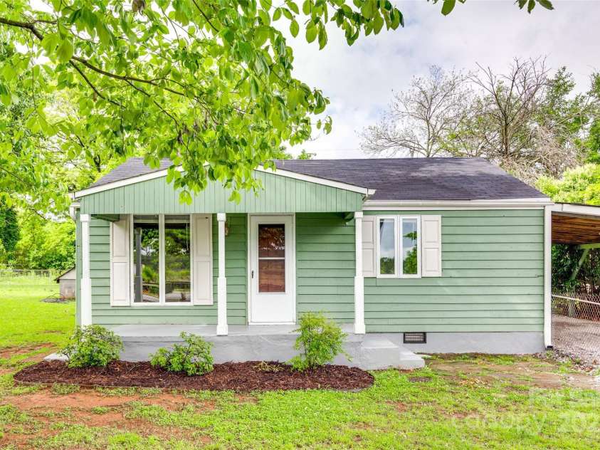 275 Garrison Road, Rock Hill, SC 29730.  MLS# CAR4258700, YatesRealty ID 13658. 