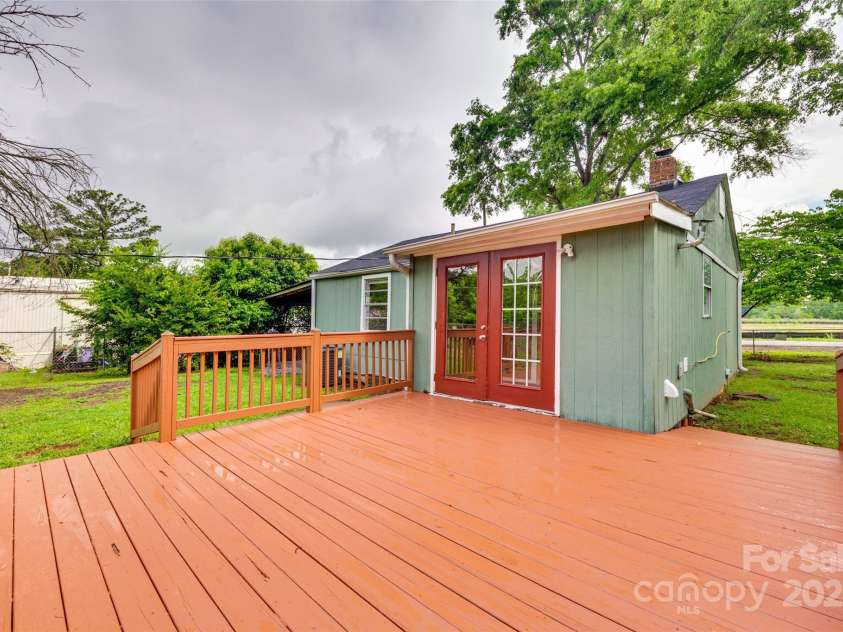275 Garrison Road, Rock Hill, SC 29730.  MLS# CAR4258700, YatesRealty ID 13658. 