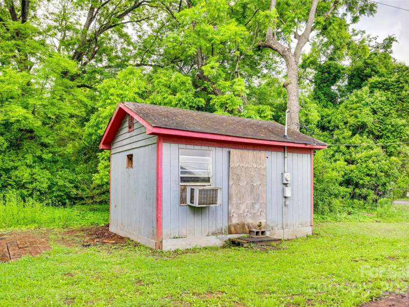 275 Garrison Road, Rock Hill, SC 29730.  MLS# CAR4258700, YatesRealty ID 13658. 
