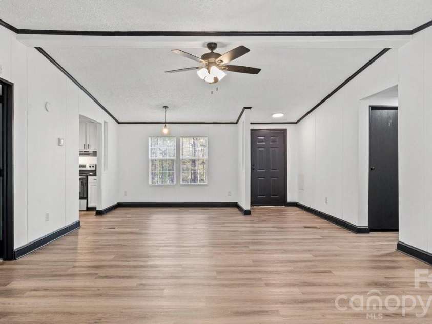 2913 Crystal Drive, Midland, NC 28107.  MLS# CAR4366926, YatesRealty ID 13659. 