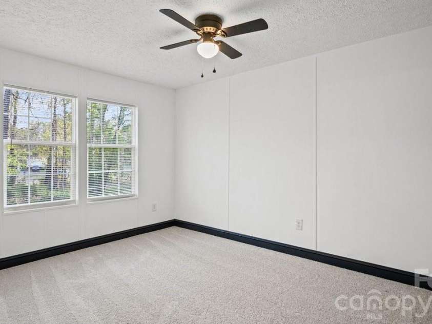 2913 Crystal Drive, Midland, NC 28107.  MLS# CAR4366926, YatesRealty ID 13659. 