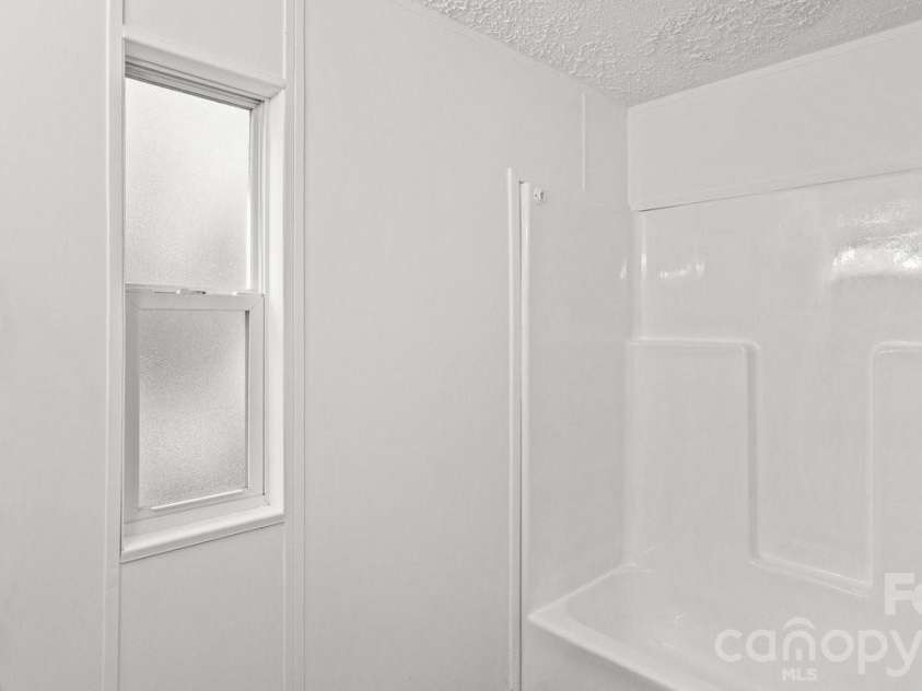2913 Crystal Drive, Midland, NC 28107.  MLS# CAR4366926, YatesRealty ID 13659. 
