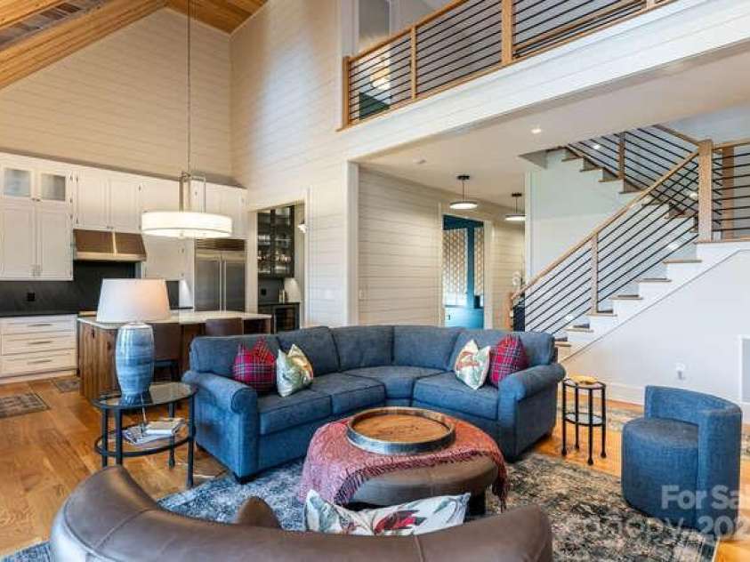 131 Lodestone Drive, Sylva, NC 28779.  MLS# CAR4330421, YatesRealty ID 1366. 