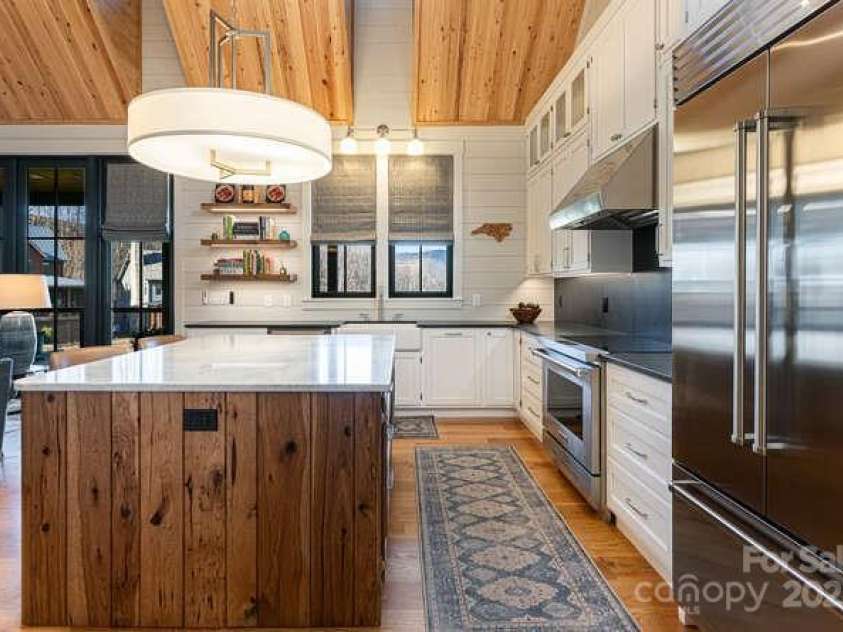 131 Lodestone Drive, Sylva, NC 28779.  MLS# CAR4330421, YatesRealty ID 1366. 