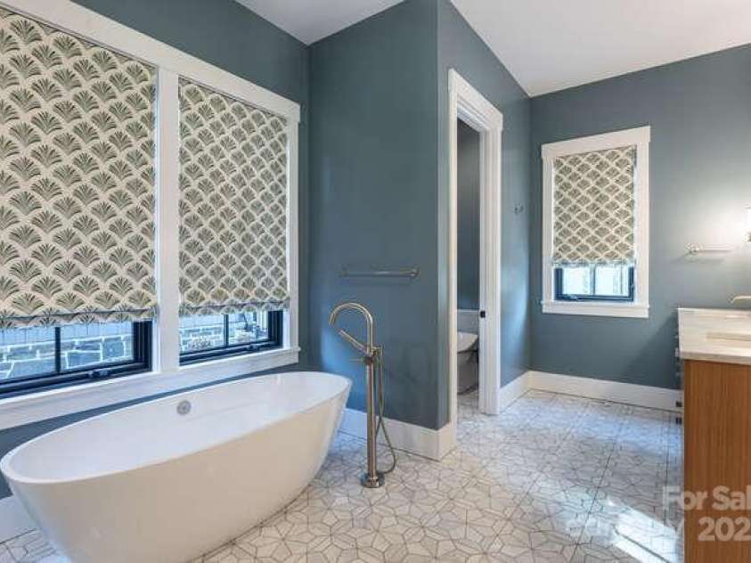 131 Lodestone Drive, Sylva, NC 28779.  MLS# CAR4330421, YatesRealty ID 1366. 