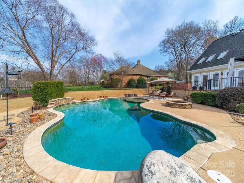 110 Hidden Pastures Drive, Cramerton, NC 28032.  MLS# CAR4250995, YatesRealty ID 13660. 