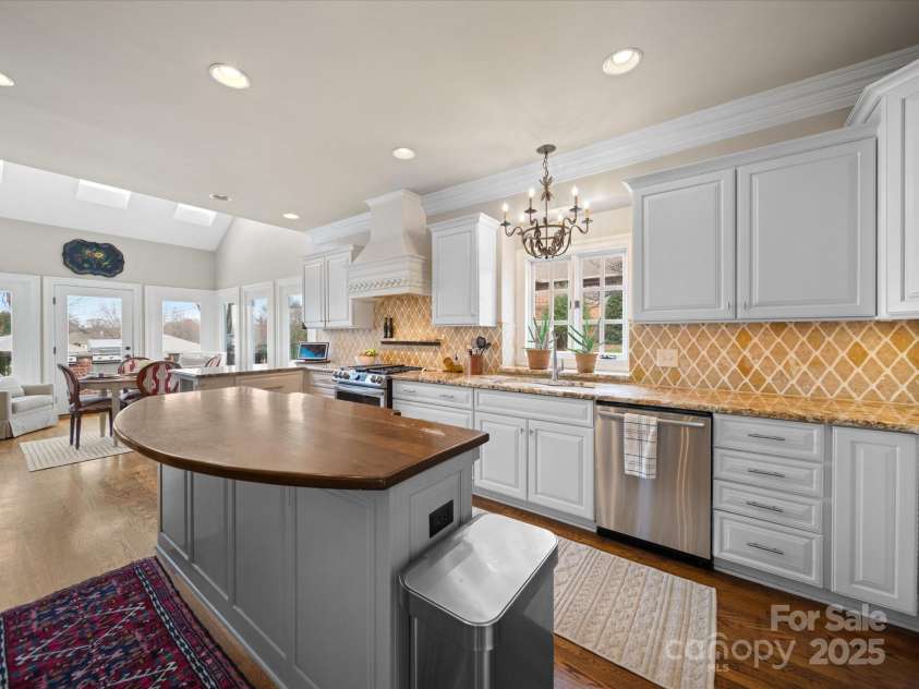 110 Hidden Pastures Drive, Cramerton, NC 28032.  MLS# CAR4250995, YatesRealty ID 13660. 