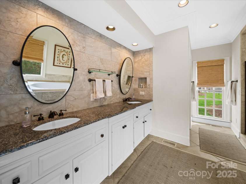 110 Hidden Pastures Drive, Cramerton, NC 28032.  MLS# CAR4250995, YatesRealty ID 13660. 