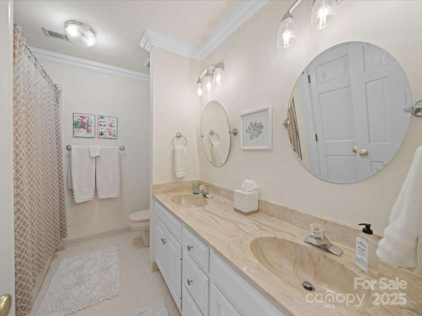 110 Hidden Pastures Drive, Cramerton, NC 28032.  MLS# CAR4250995, YatesRealty ID 13660. 