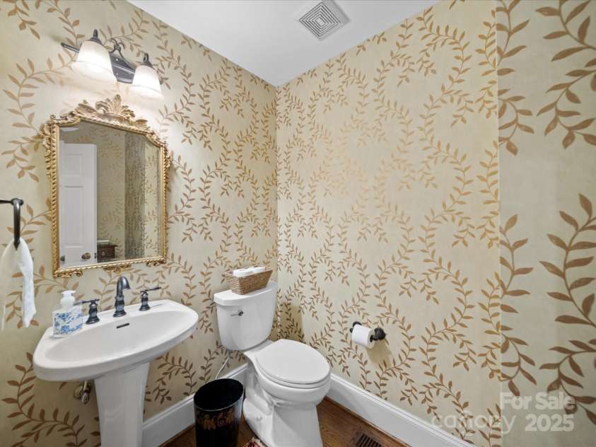 110 Hidden Pastures Drive, Cramerton, NC 28032.  MLS# CAR4250995, YatesRealty ID 13660. 