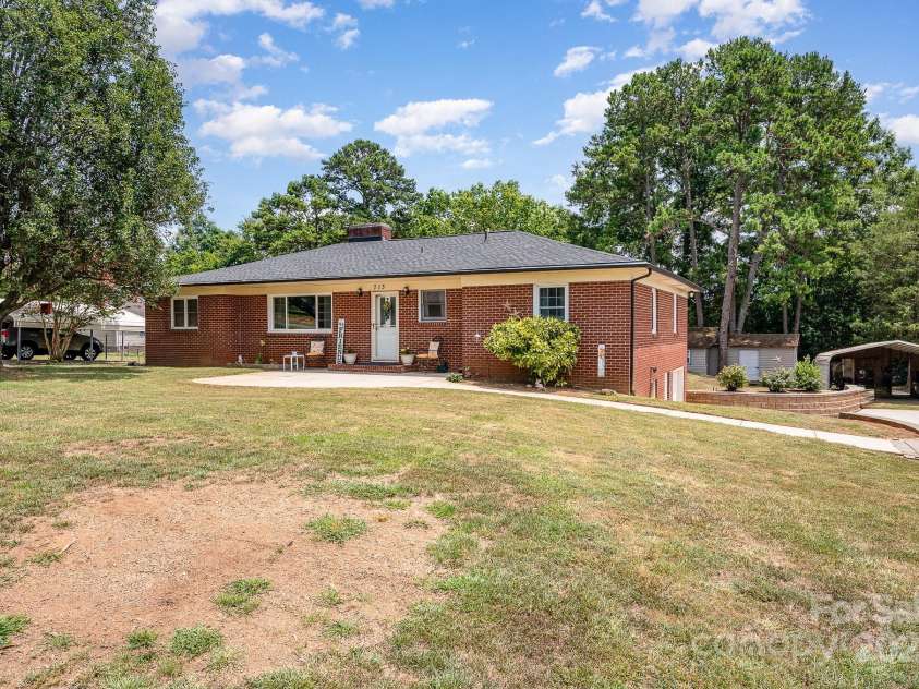 713 Fisher Street, Concord, NC 28027.  MLS# CAR4162877, YatesRealty ID 13662. 
