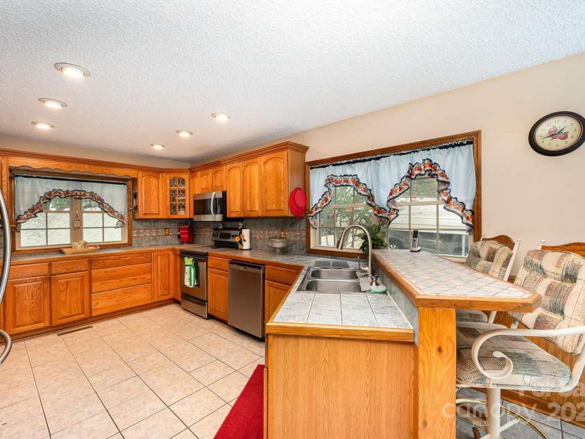 713 Fisher Street, Concord, NC 28027.  MLS# CAR4162877, YatesRealty ID 13662. 