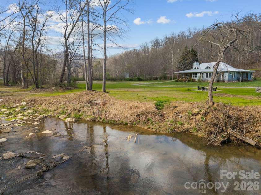 2805 NC 9 Highway, Black Mountain, NC 28711.  MLS# CAR4366252, YatesRealty ID 13663. 