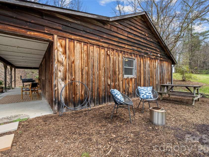 2805 NC 9 Highway, Black Mountain, NC 28711.  MLS# CAR4366252, YatesRealty ID 13663. 