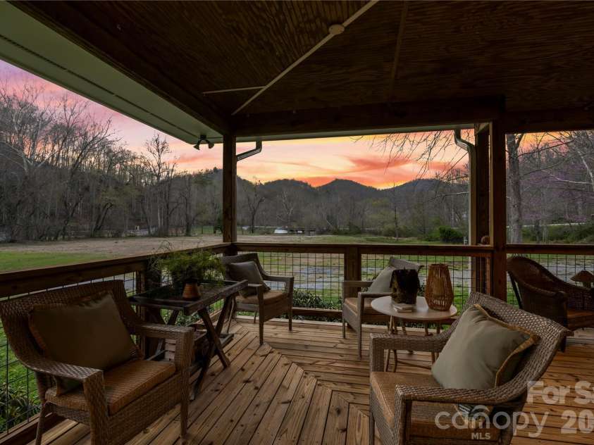 2805 NC 9 Highway, Black Mountain, NC 28711.  MLS# CAR4366252, YatesRealty ID 13663. 