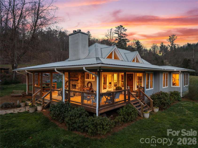 2805 NC 9 Highway, Black Mountain, NC 28711.  MLS# CAR4366252, YatesRealty ID 13663. 