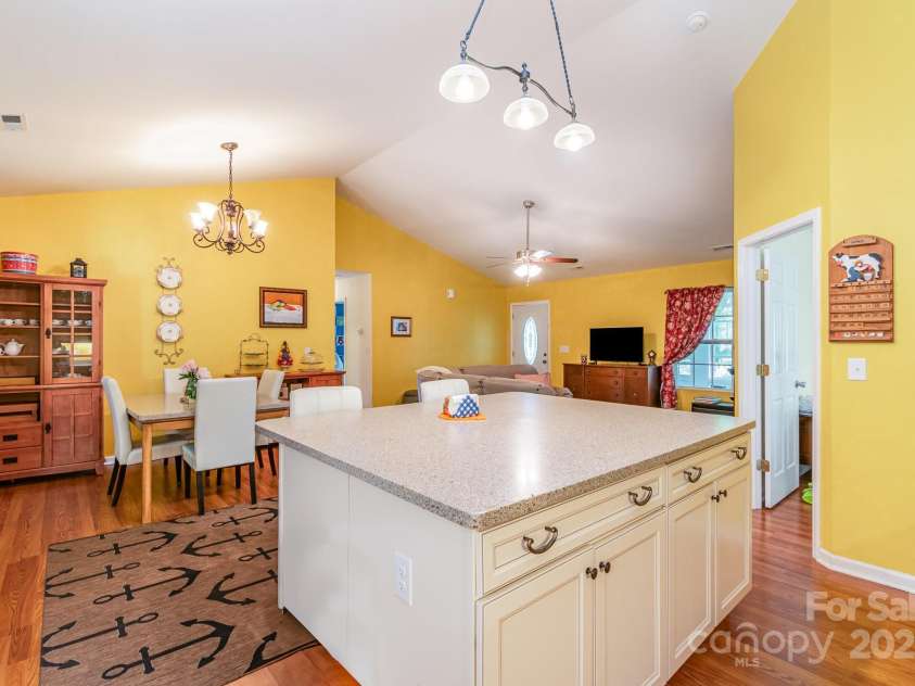 814 Independence Drive, Wingate, NC 28174.  MLS# CAR4251841, YatesRealty ID 13663. 