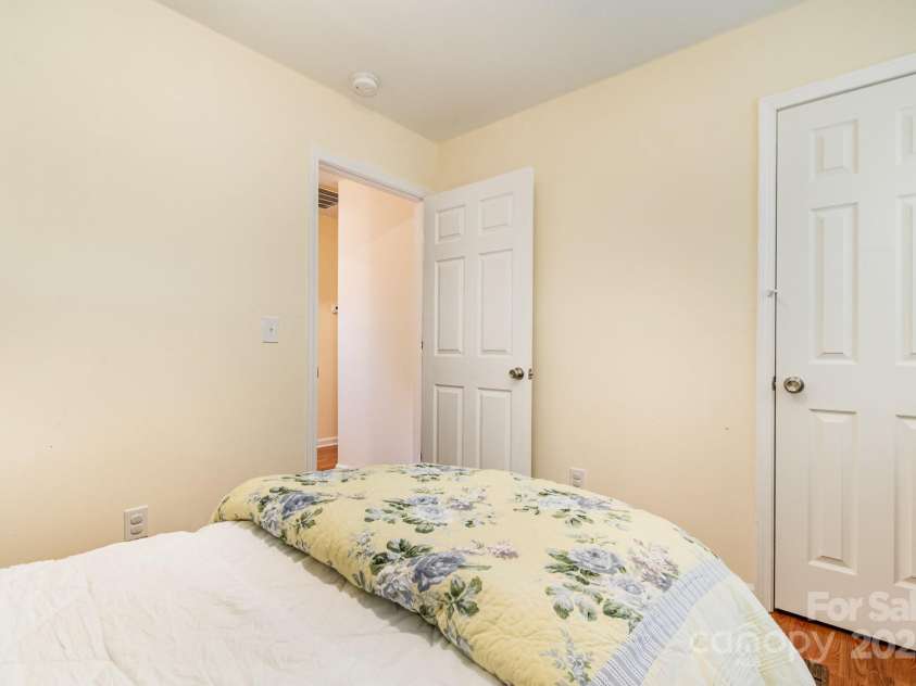 814 Independence Drive, Wingate, NC 28174.  MLS# CAR4251841, YatesRealty ID 13663. 