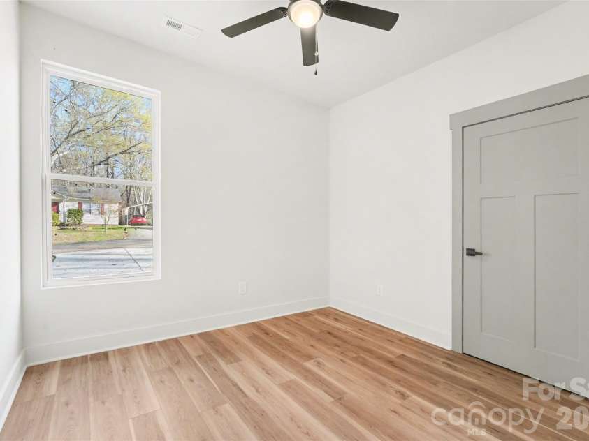427 Ballard Street, Cherryville, NC 28021.  MLS# CAR4360269, YatesRealty ID 13664. 