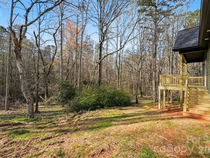 427 Ballard Street, Cherryville, NC 28021.  MLS# CAR4360269, YatesRealty ID 13664. 