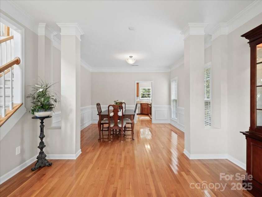 821 Lynnwood Farms Drive, Fort Mill, SC 29715.  MLS# CAR4234073, YatesRealty ID 13664. Livingroom/Dining