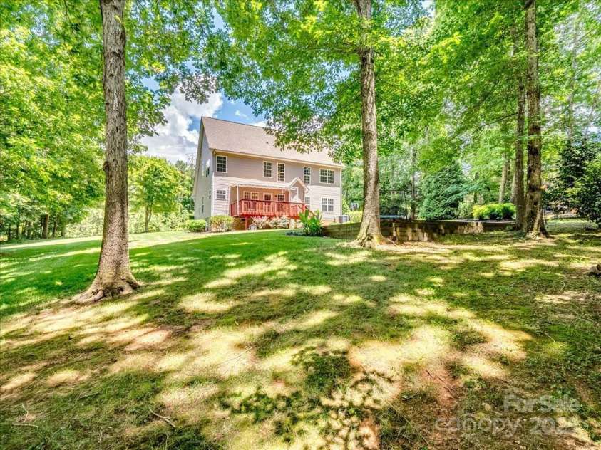 821 Lynnwood Farms Drive, Fort Mill, SC 29715.  MLS# CAR4234073, YatesRealty ID 13664. Rear View