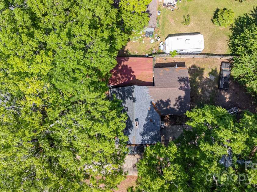 3919 Sarah Drive, Charlotte, NC 28217.  MLS# CAR4248579, YatesRealty ID 13665. 