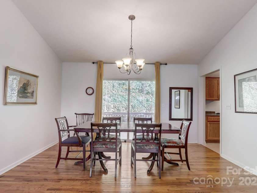 703 Cinnamon Way, Flat Rock, NC 28731.  MLS# CAR4258971, YatesRealty ID 13667. 