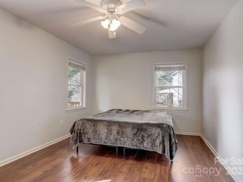 703 Cinnamon Way, Flat Rock, NC 28731.  MLS# CAR4258971, YatesRealty ID 13667. 