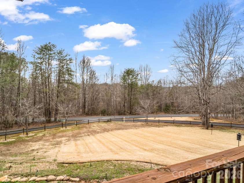 190 Observation Ridge, Rutherfordton, NC 28139.  MLS# CAR4351178, YatesRealty ID 13668. Fully fenced Front Yard