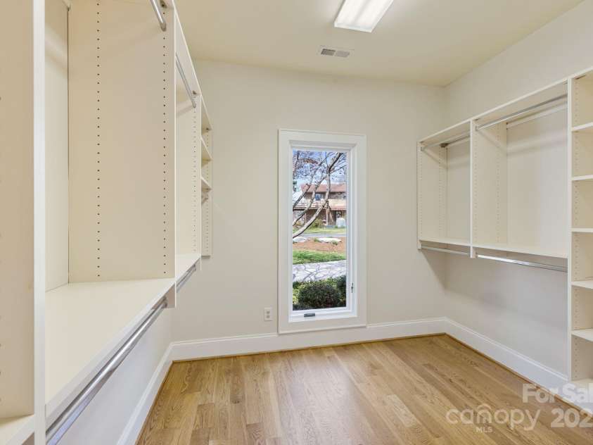 239 Paradise Peninsula Road, Mooresville, NC 28117.  MLS# CAR4242149, YatesRealty ID 13668. Primary Closet