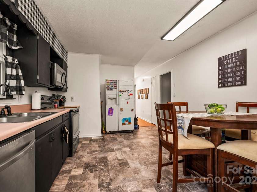 176 Cliffside Street, Mooresboro, NC 28114.  MLS# CAR4245649, YatesRealty ID 13669. 