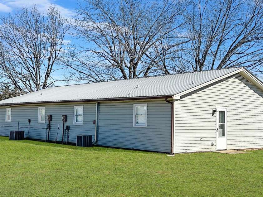 5111 Ponderosa Drive, Conover, NC 28613.  MLS# CAR4225366, YatesRealty ID 1367. 