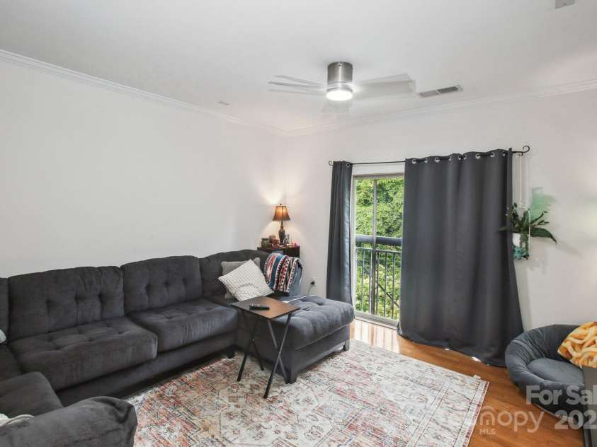 630 Calvert Street, Charlotte, NC 28208.  MLS# CAR4274131, YatesRealty ID 1367. 