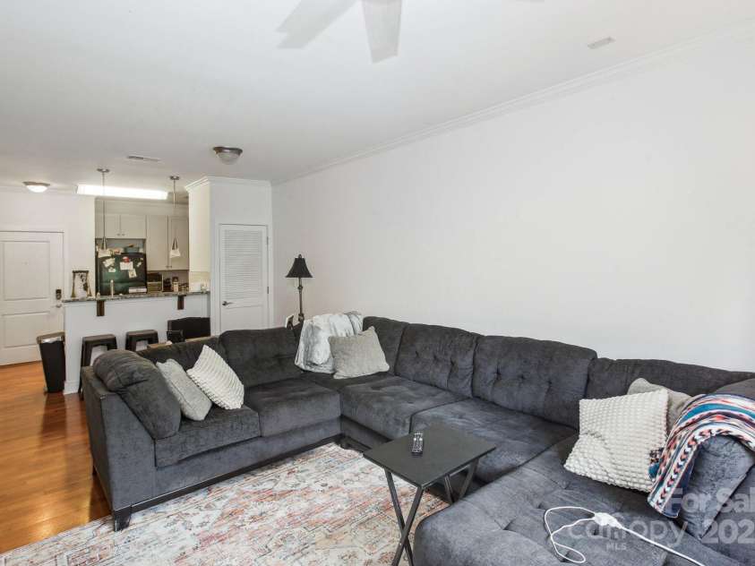 630 Calvert Street, Charlotte, NC 28208.  MLS# CAR4274131, YatesRealty ID 1367. 