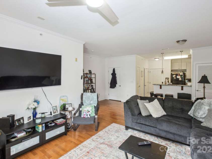 630 Calvert Street, Charlotte, NC 28208.  MLS# CAR4274131, YatesRealty ID 1367. 