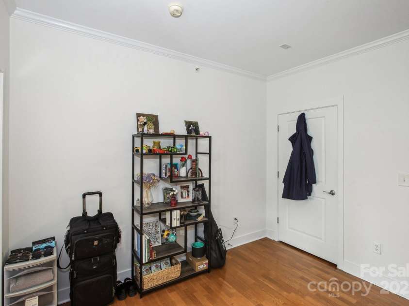 630 Calvert Street, Charlotte, NC 28208.  MLS# CAR4274131, YatesRealty ID 1367. 