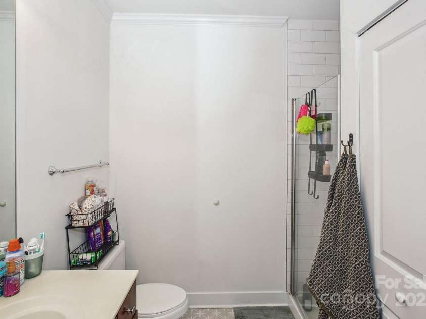 630 Calvert Street, Charlotte, NC 28208.  MLS# CAR4274131, YatesRealty ID 1367. 