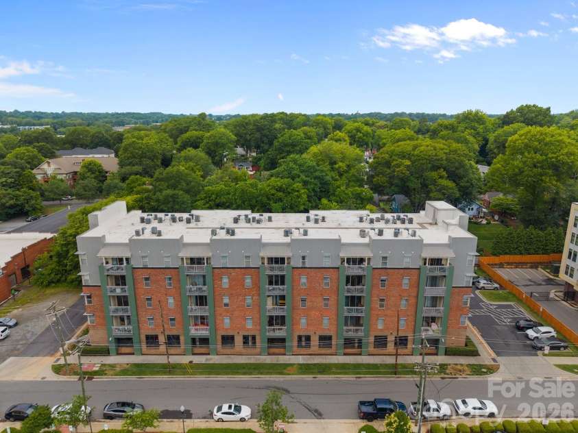 630 Calvert Street, Charlotte, NC 28208.  MLS# CAR4362976, YatesRealty ID 1367. 