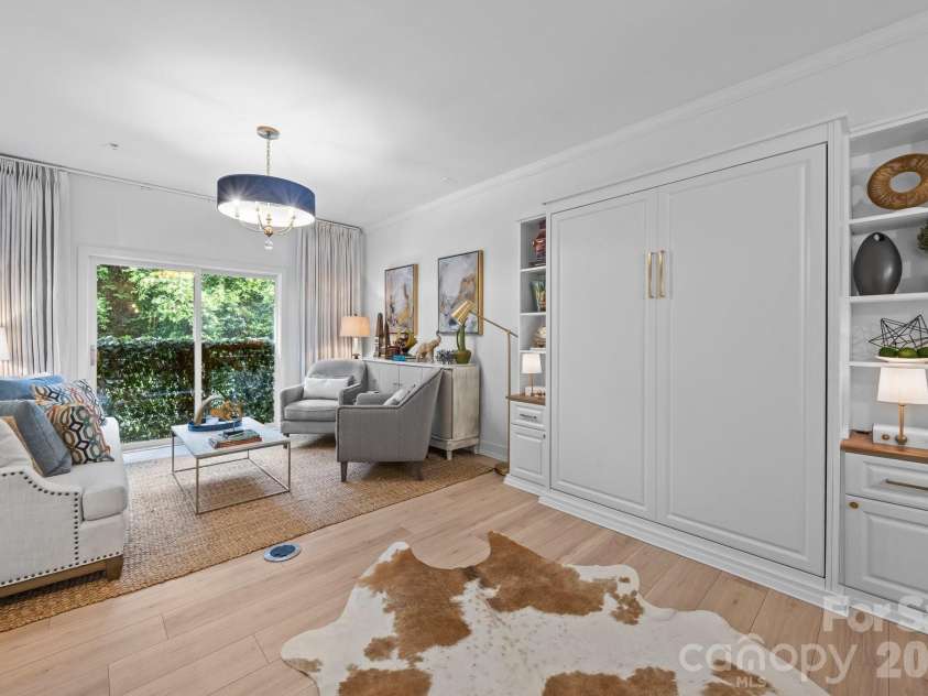 630 Calvert Street, Charlotte, NC 28208.  MLS# CAR4362976, YatesRealty ID 1367. 