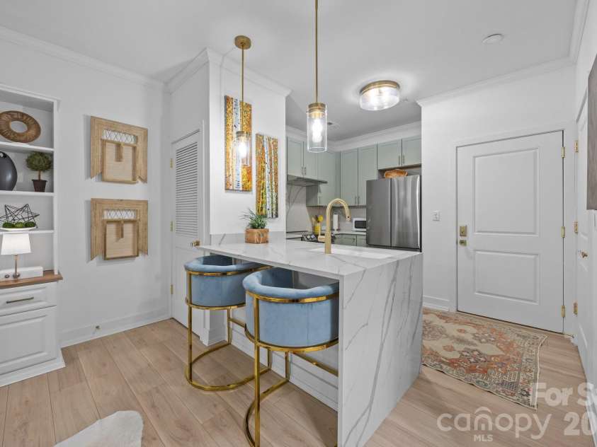 630 Calvert Street, Charlotte, NC 28208.  MLS# CAR4362976, YatesRealty ID 1367. 